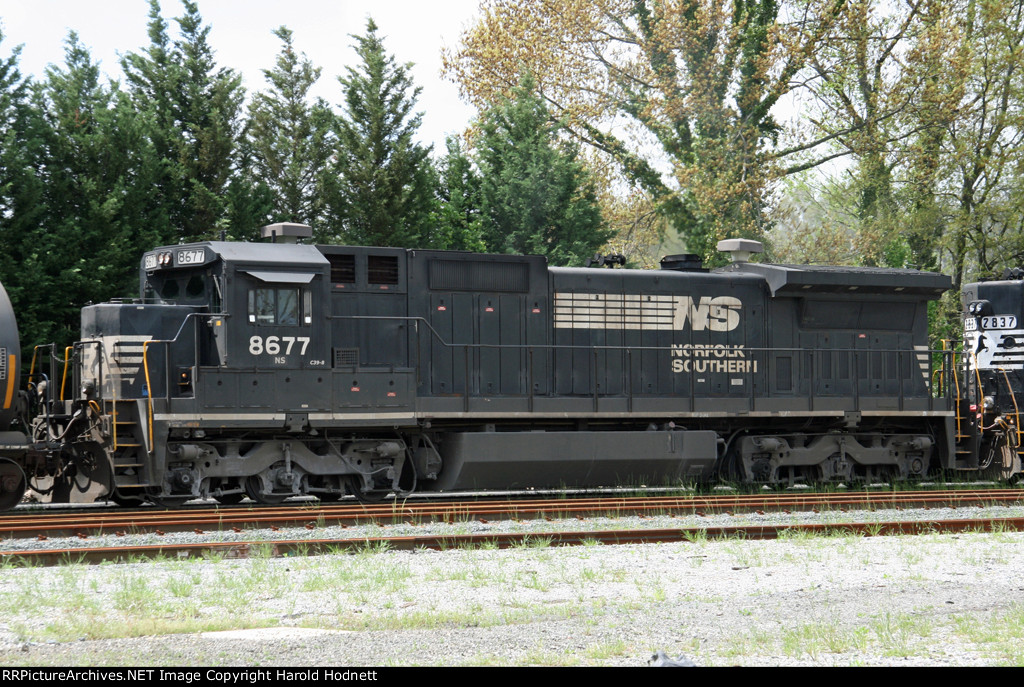 NS 8677